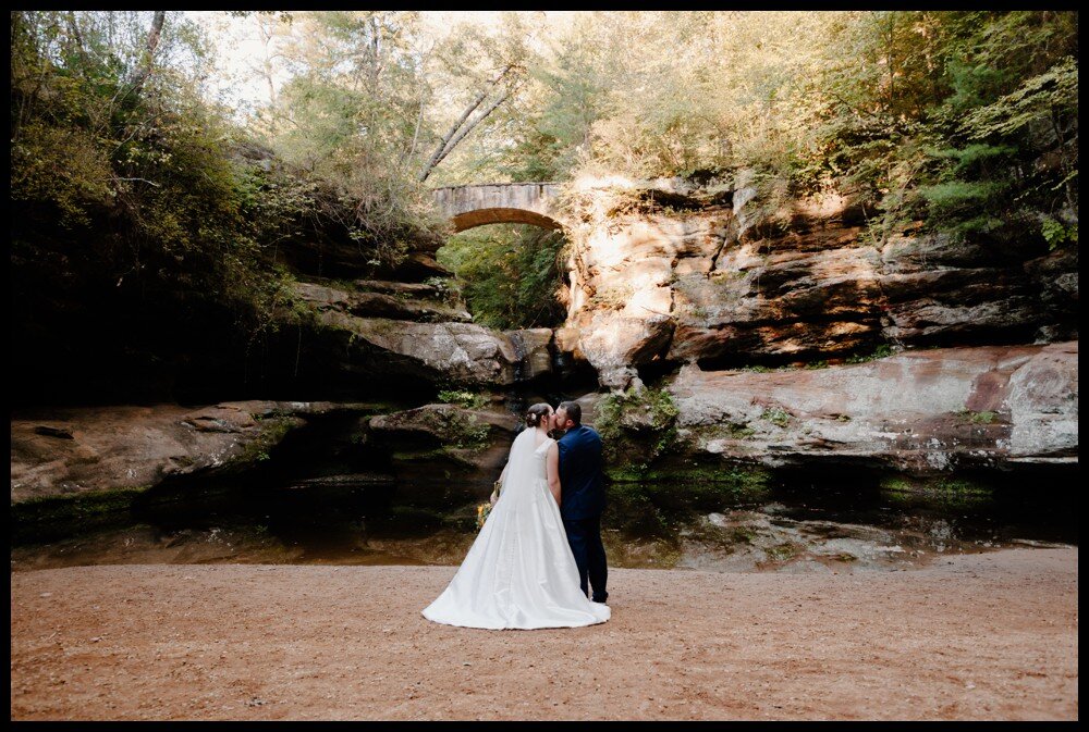 Hocking_Hills_Ohio_Elopement_Micro_Wedding_Photo_ (34).jpg