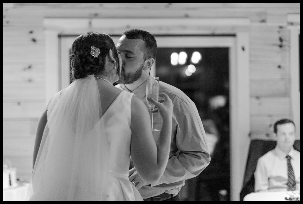 Hocking_Hills_Ohio_Elopement_Micro_Wedding_Photo_ (59).jpg