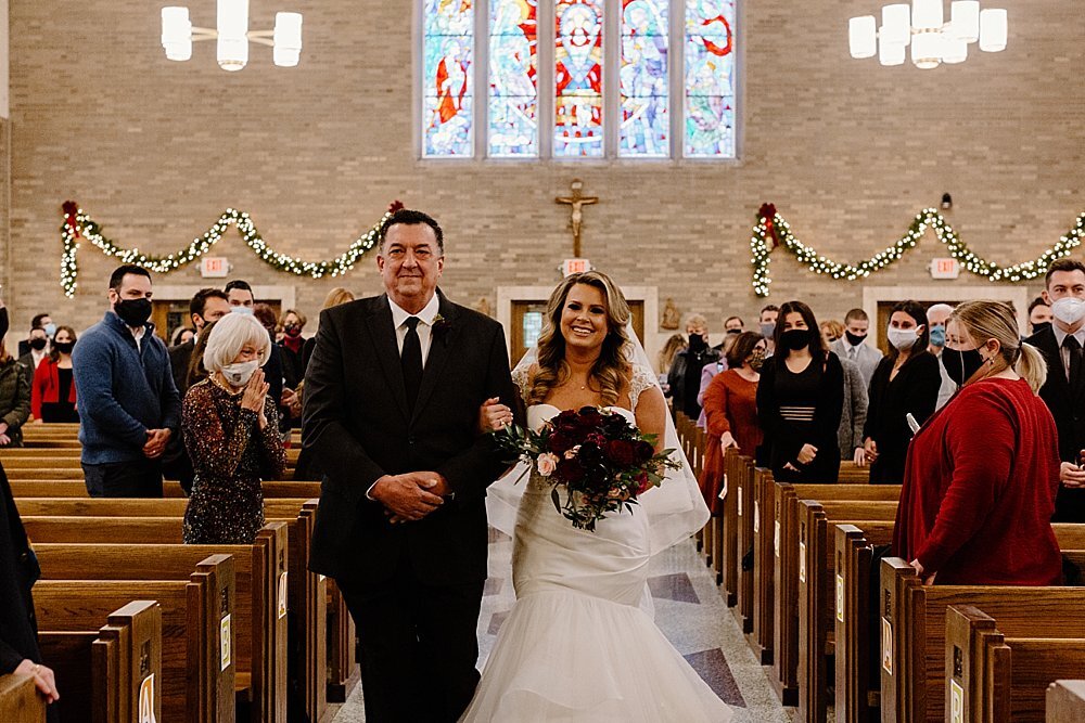 Should you have a second photographer at your wedding?